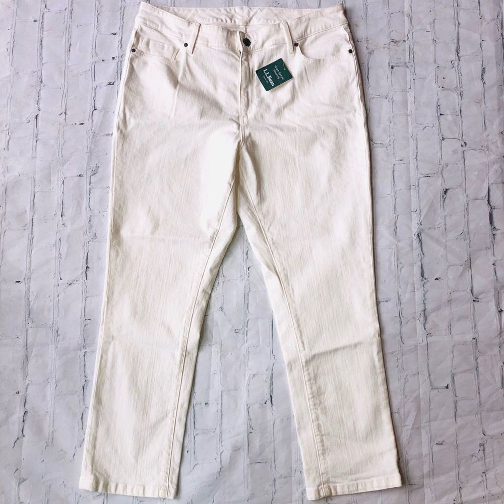 𝅺NWT Womens Size 12 Regular LL Bean Favorite Fit Denim Jeans
